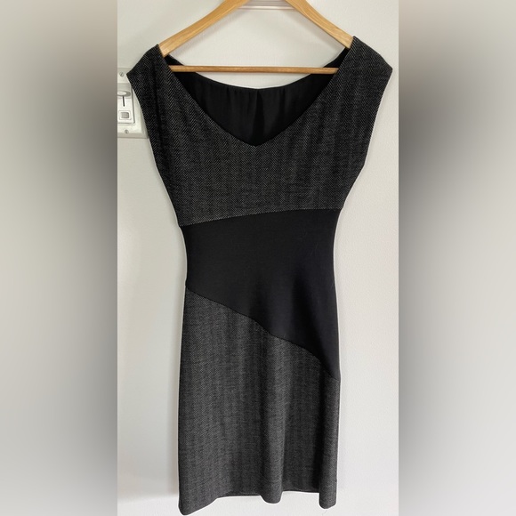 Diane von Furstenberg dress - Picture 2 of 7